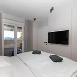 公寓 Pied-a-terre By Belmont Realty