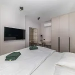 Pied-a-terre By Belmont Realty Apartman