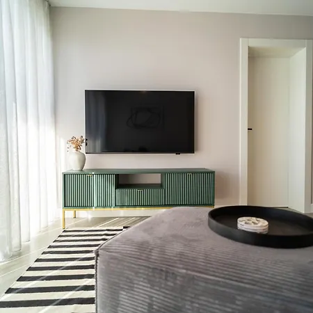 Pied-a-terre By Belmont Realty Apartman