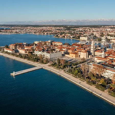 Pied-à-terre By Belmont Realty *