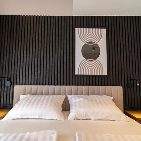 Pied-à-terre By Belmont Realty