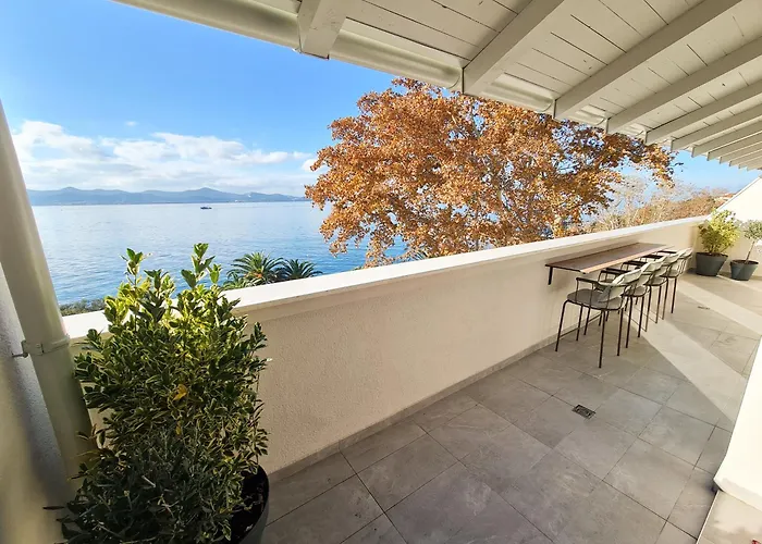 Pied-à-terre By Belmont Realty *