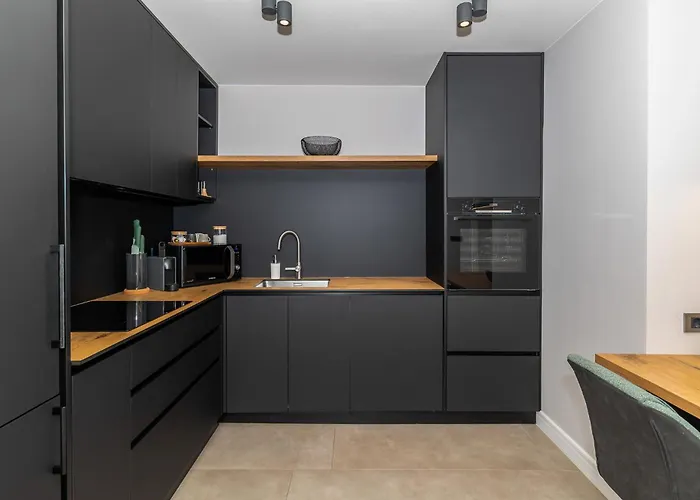 Pied-à-terre By Belmont Realty