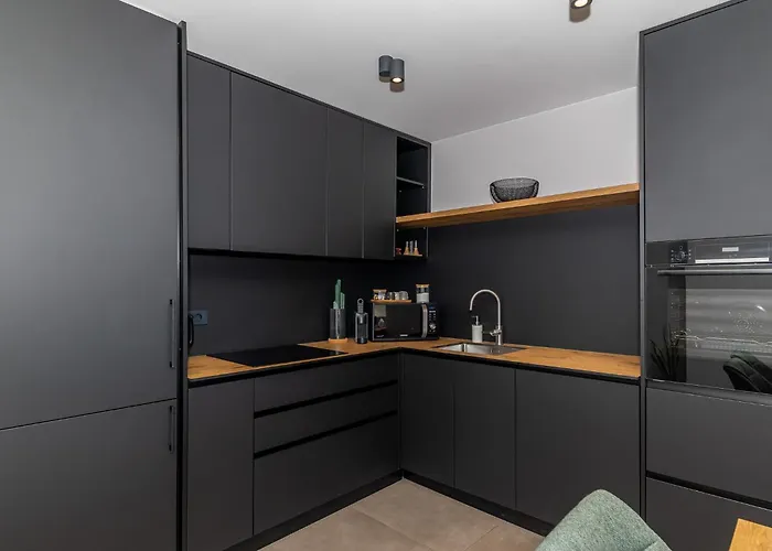 Pied-à-terre By Belmont Realty *