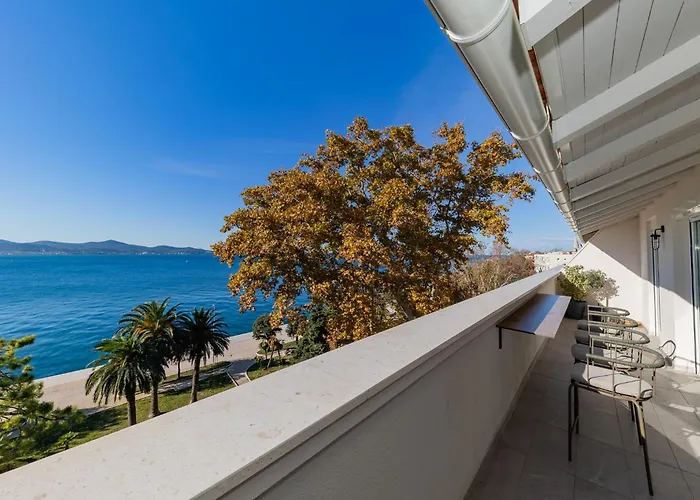 Pied-à-terre By Belmont Realty *