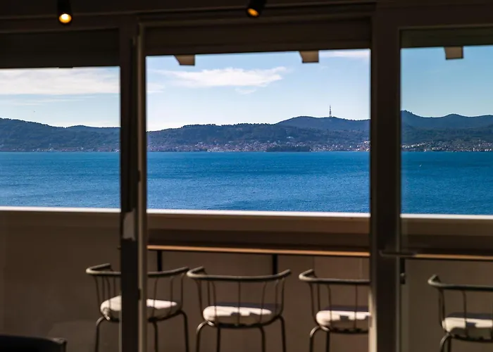 Pied-à-terre By Belmont Realty