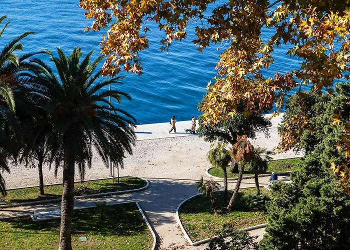 Pied-à-terre By Belmont Realty